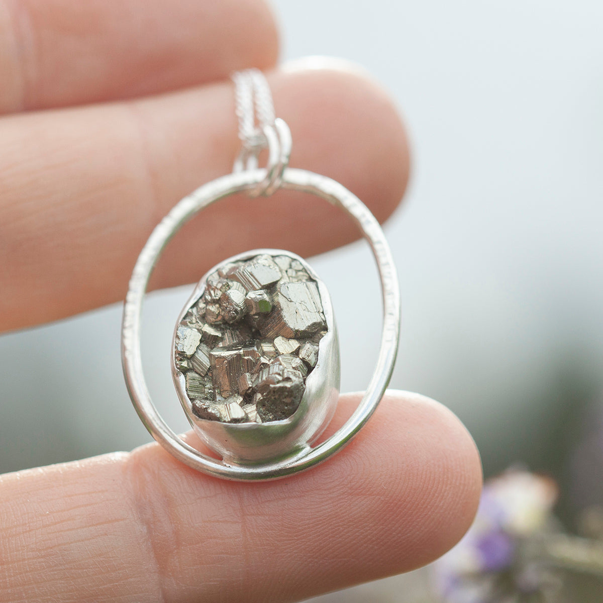 Colgante Mae de plata pieza única #31 • Pirita druzy (Listo para enviar)