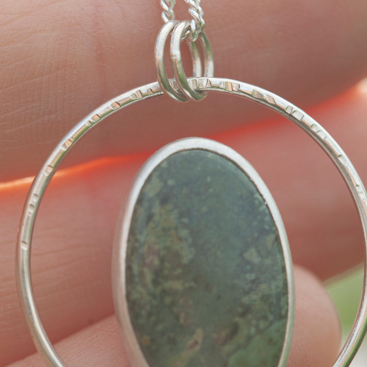 Pendentif Mae en argent pièce unique #48 • Jaspe vert (prêt à expédier)