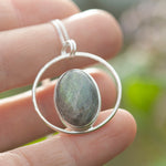 Afbeelding in Gallery-weergave laden, OOAK Mae pendant in silver #45 • Labradorite (Ready to ship)
