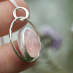 Afbeelding in Gallery-weergave laden, OOAK Mae pendant in silver #21 • Rose Quartz (Ready to ship)
