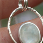 Afbeelding in Gallery-weergave laden, OOAK Mae pendant in silver #19 • White Labradorite ~ Rainbow Moonstone  (Ready to ship)
