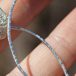 Afbeelding in Gallery-weergave laden, OOAK Selaya silver earrings #5 • bark (ready to ship)
