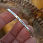 Afbeelding in Gallery-weergave laden, OOAK Ethnic bracelet in silver #38 • size 5cm (ready-to-ship)
