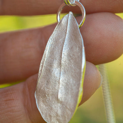 Unikat Phillyrea latifolia-Blatt-Anhänger aus Silber #12 (versandbereit)