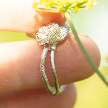 OOAK Nalae, organic ring in silver #16 • Adjustable ~ size 54 (ready-to-ship)