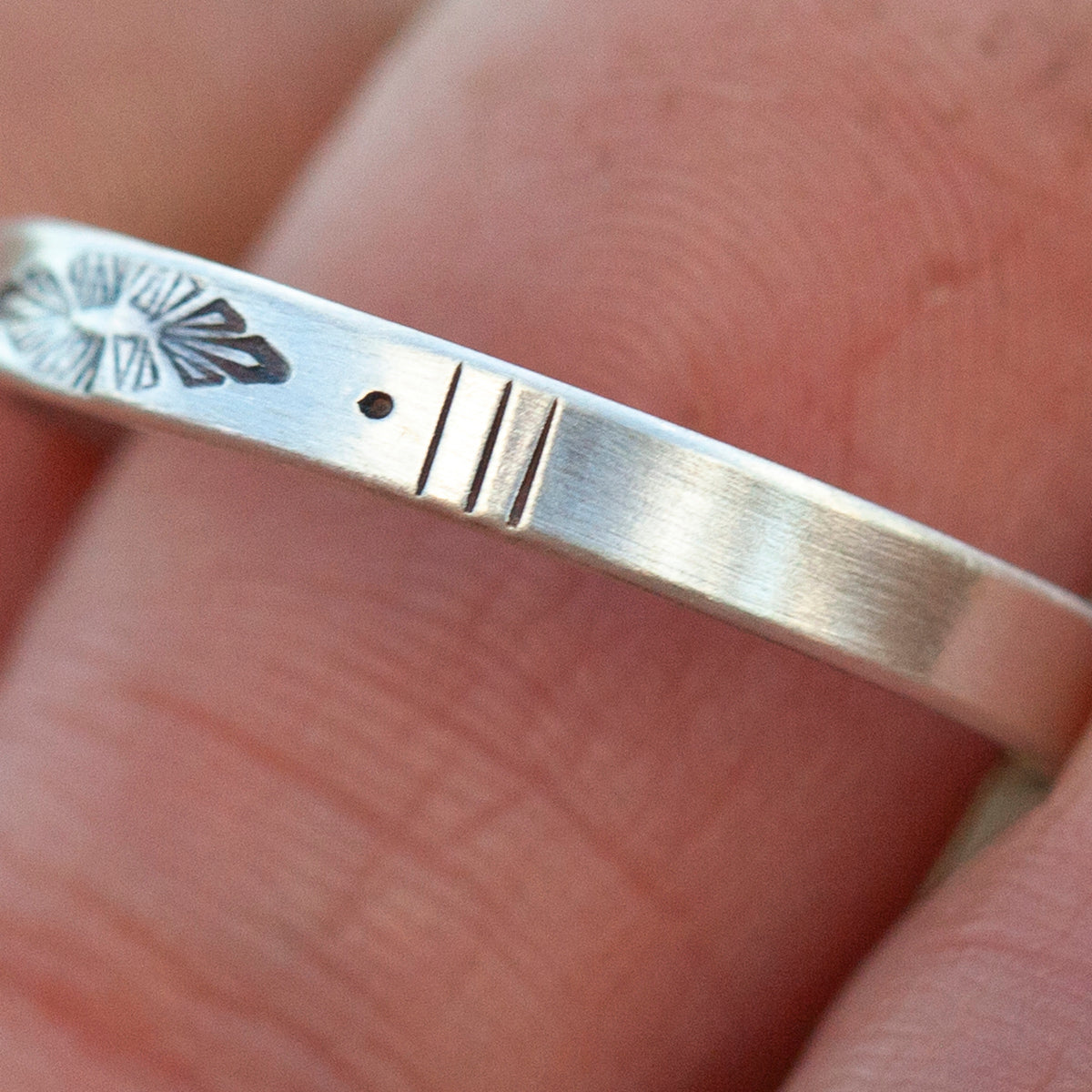 OOAK Ethnic ring in silver #16 • adjustable ~ size 61,5 (ready-to-ship)