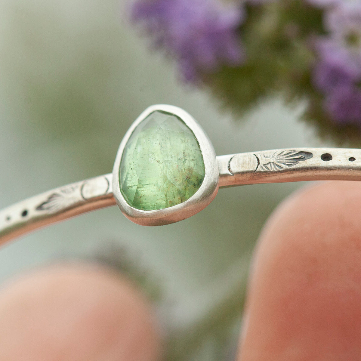 Elva Armband Unikat #12 • Kyanit & Ethno-Muster (versandbereit)
