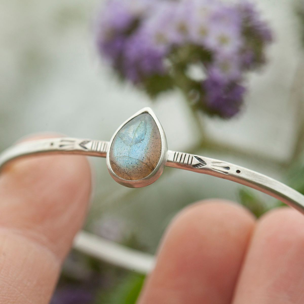 Elva Armband Unikat #10 • Labradorit & Ethno-Muster (versandbereit)