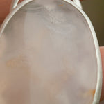 Cargar imagen en el visor de la galería, OOAK Aurae pendant #16 • White agate, Opals &amp; Kyanite ~ REVERSIBLE ! (ready to ship)
