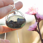 Cargar imagen en el visor de la galería, OOAK Aurae pendant #19 • Green Opal &amp; Tourmaline (ready to ship)
