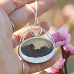 Cargar imagen en el visor de la galería, OOAK Aurae pendant #19 • Green Opal &amp; Tourmaline (ready to ship)
