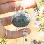 Cargar imagen en el visor de la galería, OOAK Aurae pendant #15 • Moss agate, Tourmaline &amp; White Labradorite (ready to ship)
