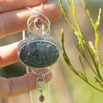 Cargar imagen en el visor de la galería, OOAK Aurae pendant #15 • Moss agate, Tourmaline &amp; White Labradorite (ready to ship)
