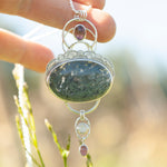 Cargar imagen en el visor de la galería, OOAK Aurae pendant #15 • Moss agate, Tourmaline &amp; White Labradorite (ready to ship)
