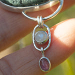 Cargar imagen en el visor de la galería, OOAK Aurae pendant #15 • Moss agate, Tourmaline &amp; White Labradorite (ready to ship)
