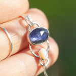 Charger l'image dans la galerie, OOAK Leaf pendant in silver #11 • Iolite &amp; Opal (ready to ship)
