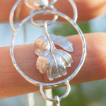 Cargar imagen en el visor de la galería, OOAK Leaf pendant in silver #6 • White Labradorite &amp; Kyanite (ready to ship)
