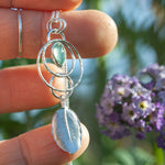 Cargar imagen en el visor de la galería, OOAK Leaf pendant #5 • Kyanite (ready to ship)
