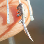 Cargar imagen en el visor de la galería, OOAK Leaf pendant in silver #12 • Prehnite (ready to ship)
