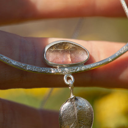 Pièce unique Collier Oona en argent #3 • Tourmaline pastèque & feuille coulée (prêt à expédier)