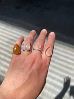 Lade das Bild in den Galerie-Viewer, Choose Your Stone : Mana ring   (made to order)
