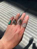 Lade das Bild in den Galerie-Viewer, Choose Your Stone : Mana ring   (made to order)
