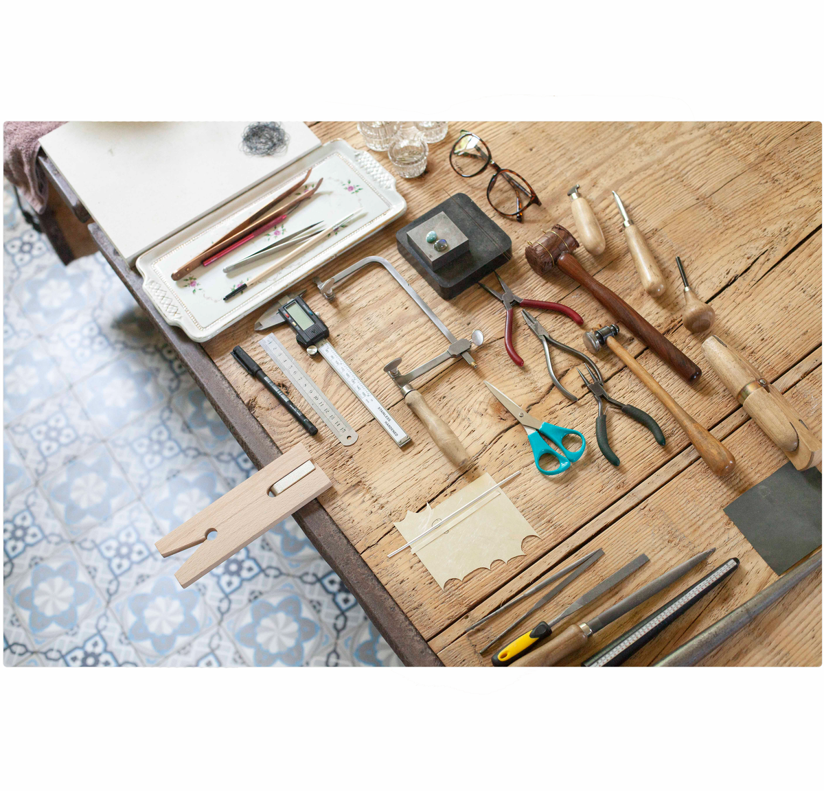 (e-course) Basics of metalsmithing : create a silver ring with a stone