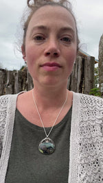 Cargar y reproducir el video en el visor de la galería, OOAK Aurae pendant #19 • Green Opal &amp; Tourmaline (ready to ship)
