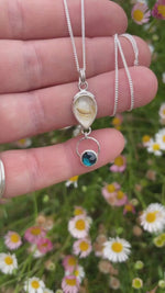 Charger et lire la vidéo dans la visionneuse de la Galerie, OOAK Osmose pendant #39 • Rutilated quartz &amp; Kyanite (ready to ship)
