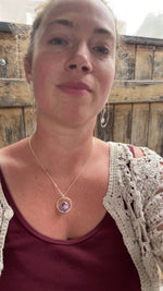 Laden und Abspielen von Videos im Galerie-Viewer, OOAK Mae pendant in silver #23 • Amethyst (Ready to ship)
