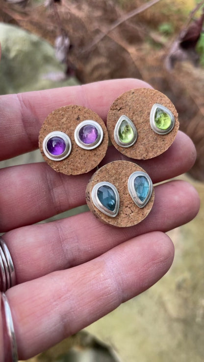 Stone stud earrings in silver #1 • Peridot (ready to ship)