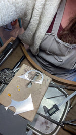 Cargar y reproducir el video en el visor de la galería, OOAK Aurae pendant #17 • Agate &amp; Opal (ready to ship)
