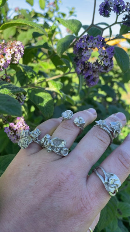Pièce unique Nalae, bague organique en argent #4 • Ajustable ~ taille 54 (prêt à expédier)