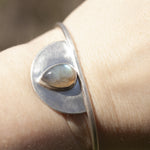 Load image into Gallery viewer, Unique Labradorite Stone Silver Bracelet (ready to ship)
