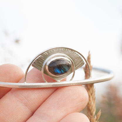 Bracelet manchette en argent pièce unique avec labradorite (prêt à expédier)