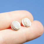 Afbeelding in Gallery-weergave laden, OOAK stud earrings with white labradorite ~ silver (ready-to-ship)
