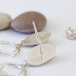 Cargar imagen en el visor de la galería, OOAK delicate intuition earrings with natural pebbles (ready-to-ship)
