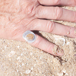 Cargar imagen en el visor de la galería, OOAK intuition ring with brown pebble ~ Size 53 (ready-to-ship)

