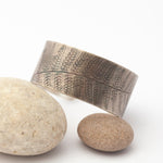 Cargar imagen en el visor de la galería, OOAK Silver bracelet with real vegetal imprint #6 • size 5,5cm (ready-to-ship)
