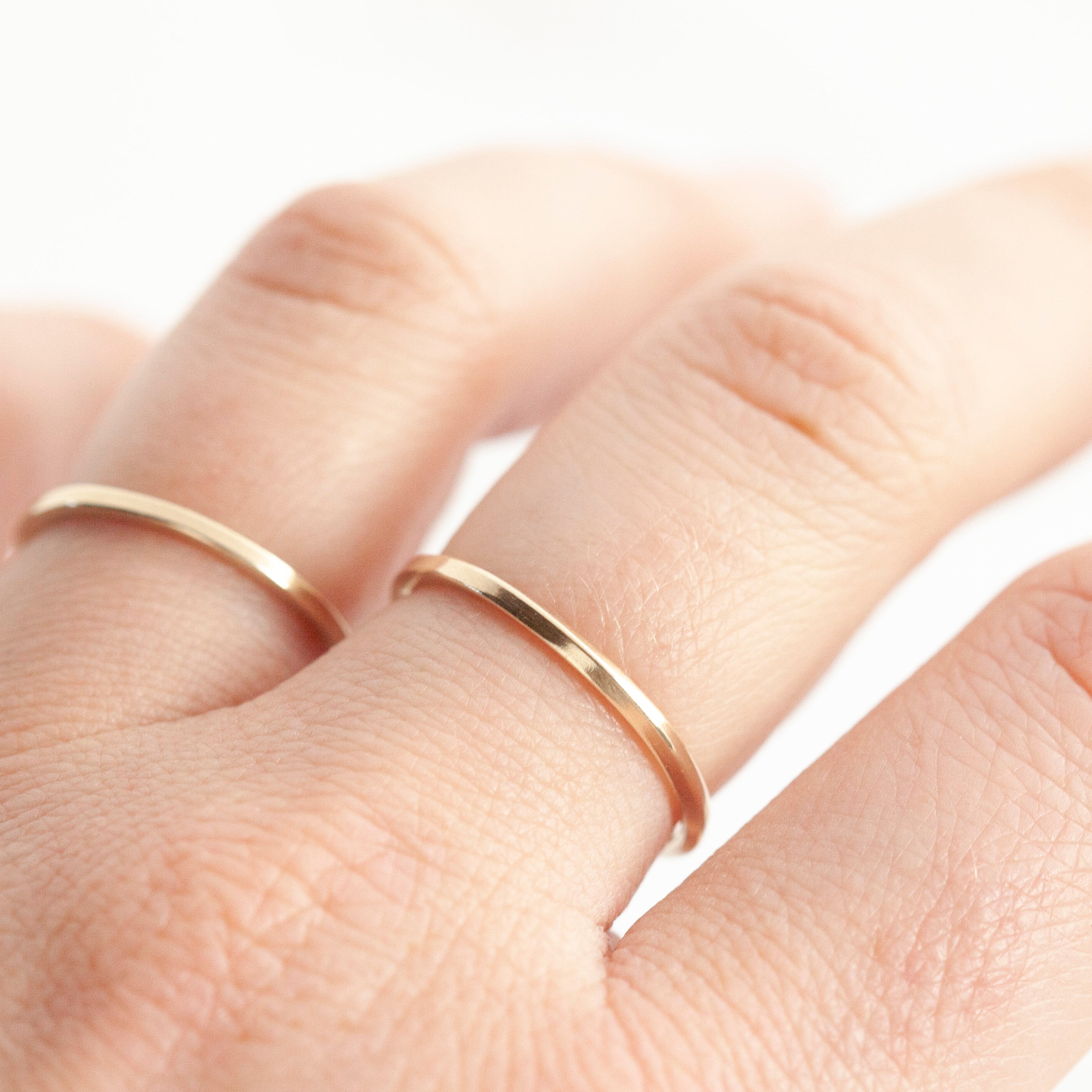 OOAK Simple square ring (with a twist!) in solid 14k • size 58,75 (ready to ship)