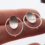 Charger l&#39;image dans la galerie, OOAK Elena earrings #3 ~ silver ~ unique (ready-to-ship)
