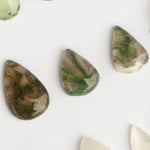 Lade das Bild in den Galerie-Viewer, Choose Your Stone : Kaha ring   (made to order)
