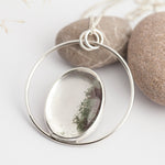 Lade das Bild in den Galerie-Viewer, Mae pendant in silver with garden quartz  (Ready to ship)
