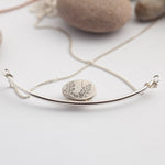 Cargar imagen en el visor de la galería, Oona necklace with white moonstone   (ready to ship)
