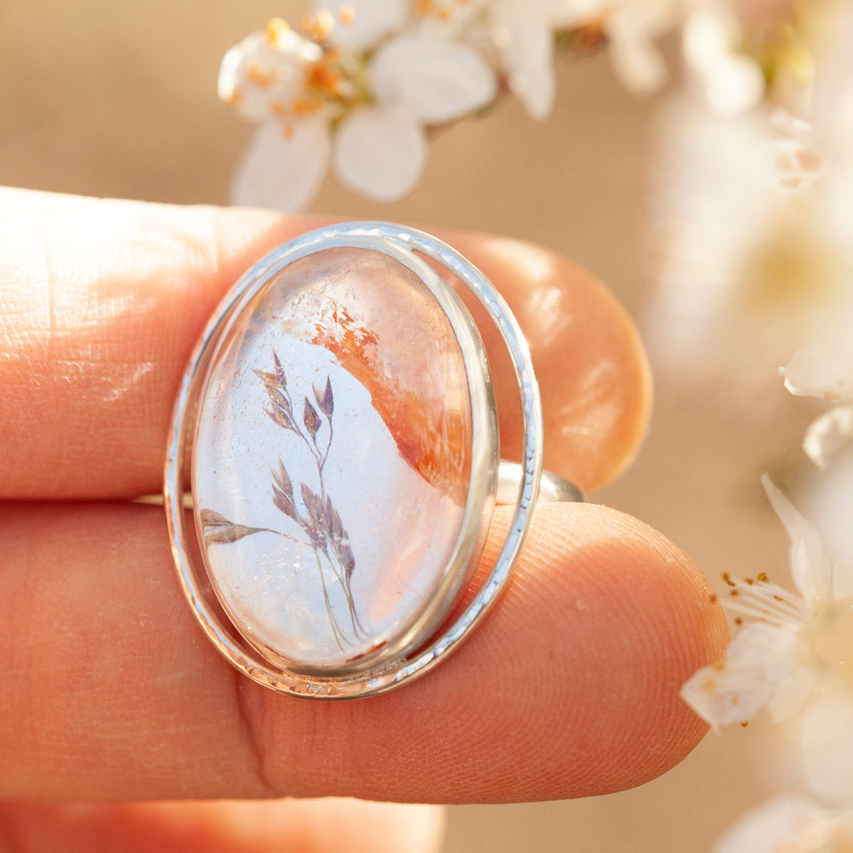 Anillo pieza única con planta capturada #3 • cuarzo transparente ~ talla 59   (listo para enviar)