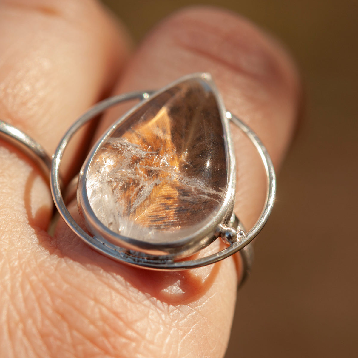 Anillo pieza única con planta capturada #3 • cuarzo transparente ~ talla 59   (listo para enviar)