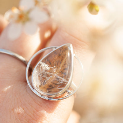 Anillo pieza única con planta capturada #3 • cuarzo transparente ~ talla 59   (listo para enviar)