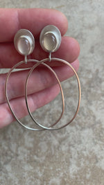 Laden und Abspielen von Videos im Galerie-Viewer, Choose Your Stone : Selaya earrings   (made to order)
