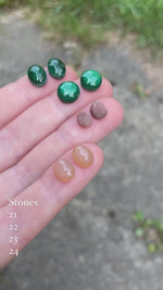 Video laden en afspelen in Gallery-weergave, Choose Your Stone : Selaya earrings   (made to order)
