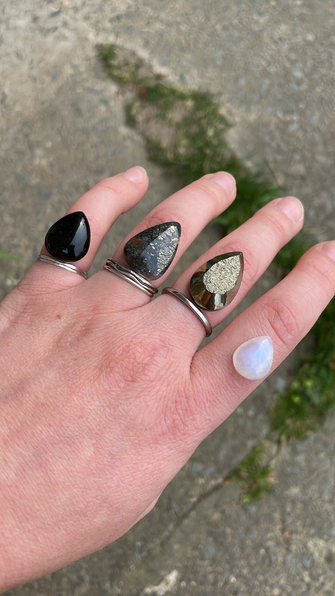 Choose Your Stone : Mana ring   (made to order)